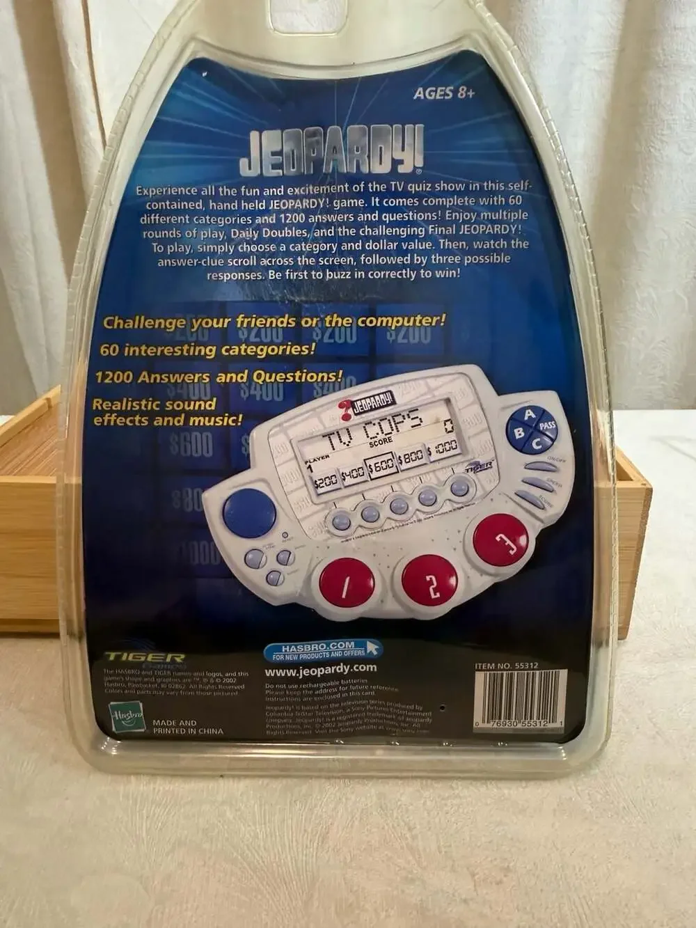 Tiger Electronics Jeopardy!‎ America's Favorite Quiz Show Handheld Game